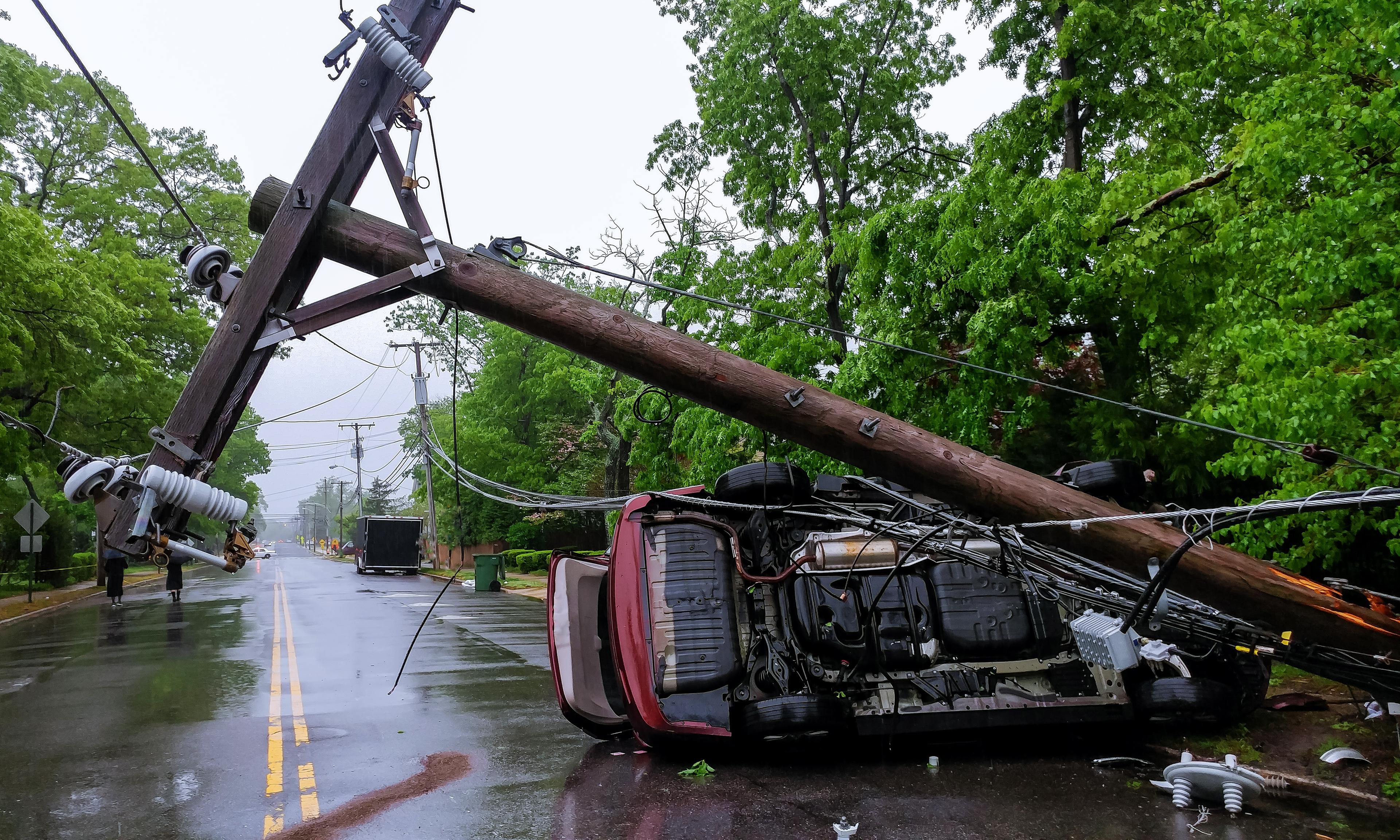 Car turned over after accident with crash electric 2025 03 27 05 07 12 utc